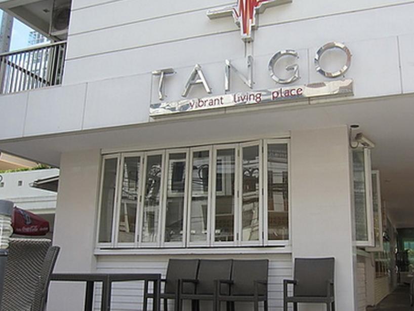 Tango Vibrant Living Hotel - Sha Extra Plus Bangkok Bagian luar foto